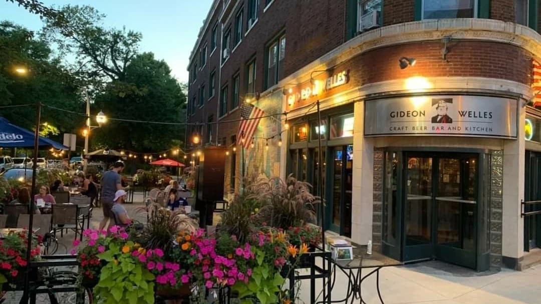 Gideon Welles Craft Beer Bar & Kitchen photo 2