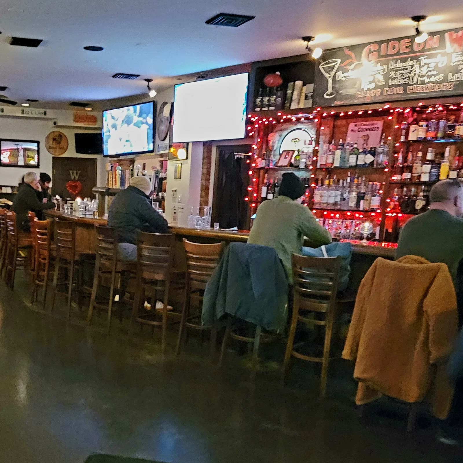 Gideon Welles Craft Beer Bar & Kitchen photo 4