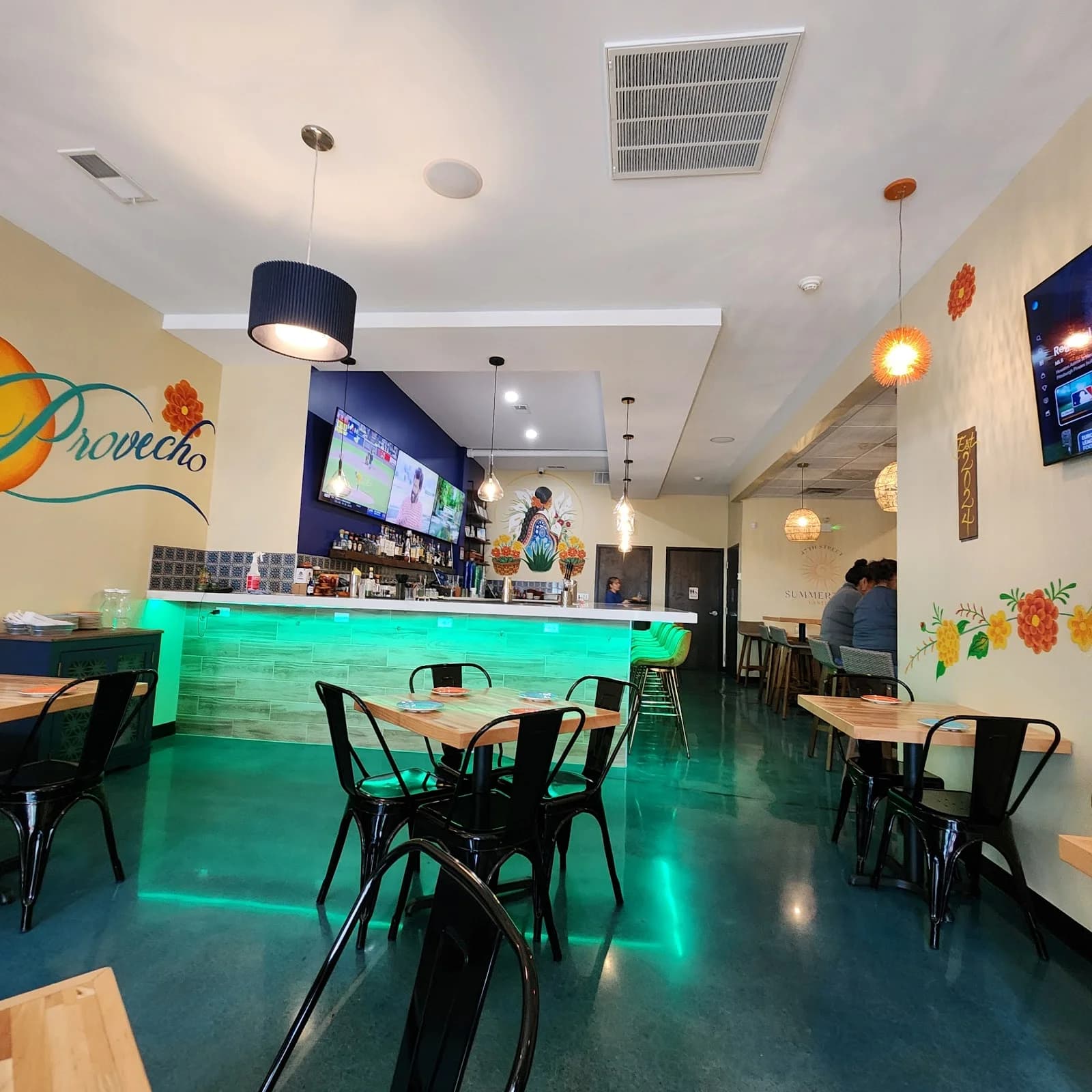 47th Street Summertime Cantina photo 2