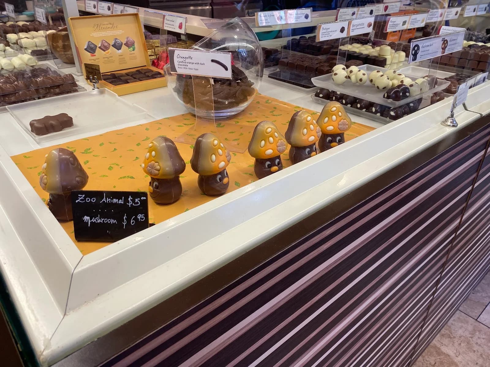 Leonidas Cafe Chocolaterie photo 10