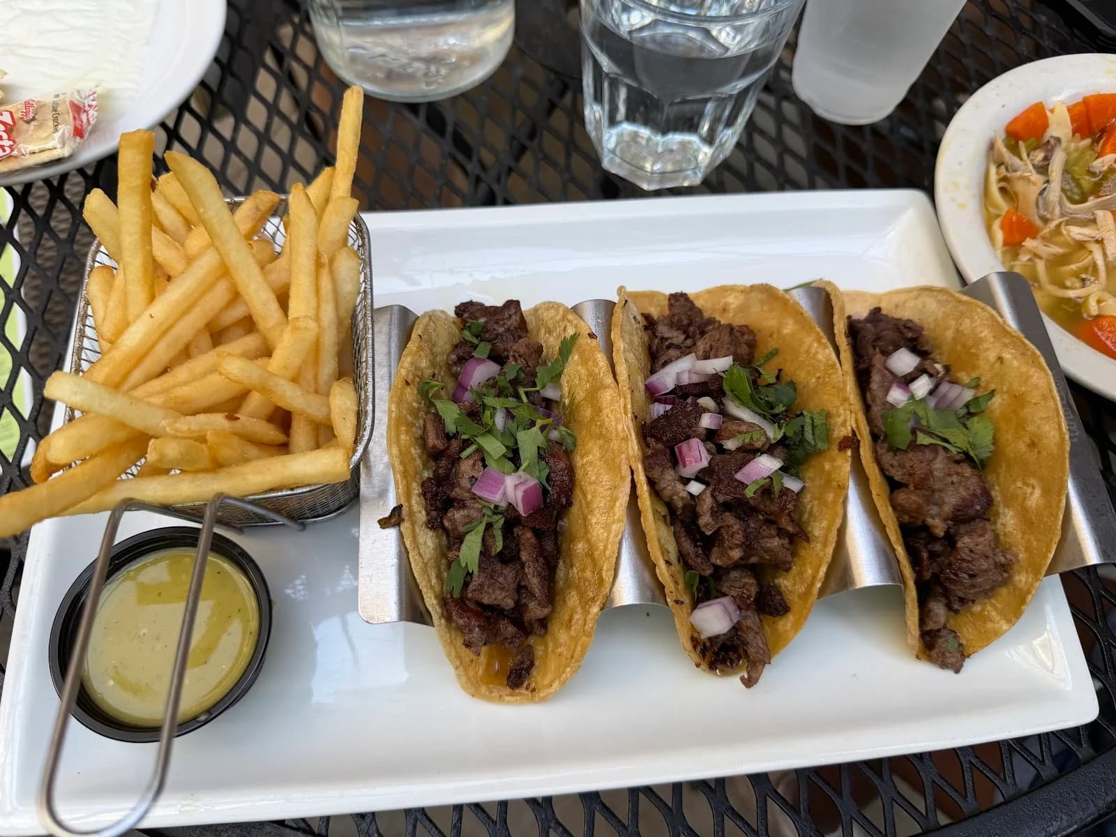 Le Cafe Station Grill photo 3