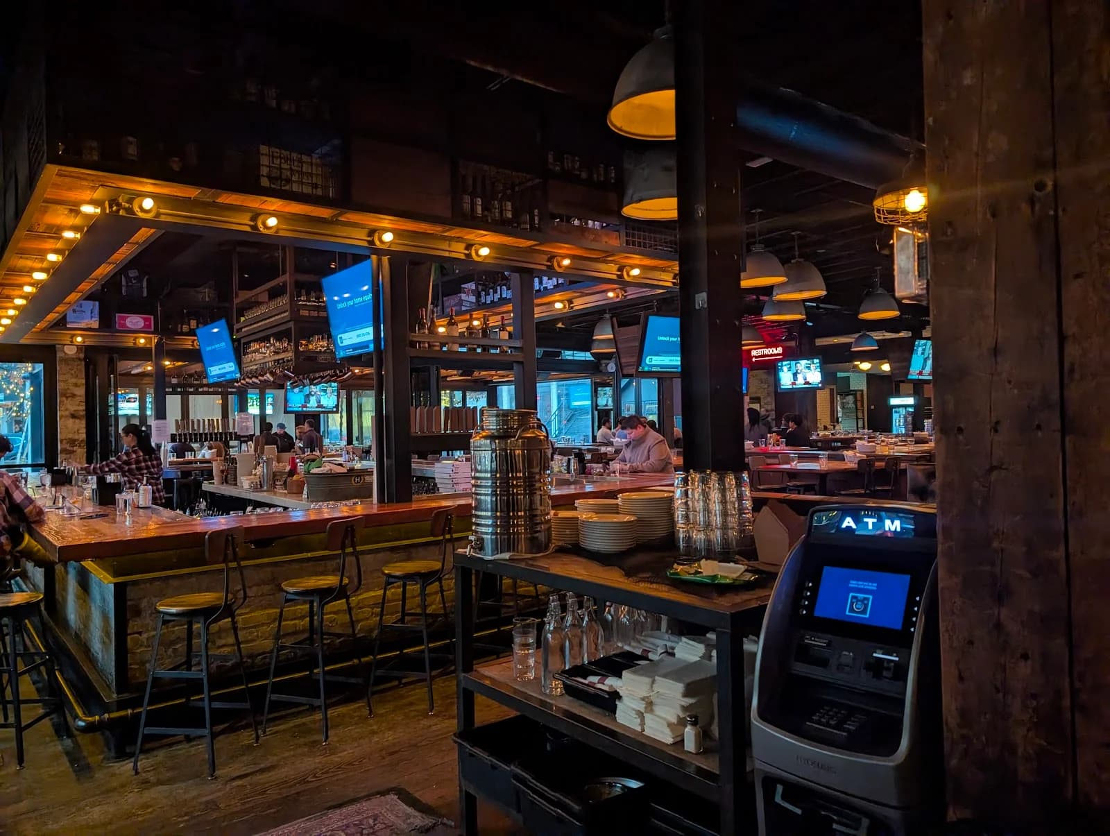 Parlor Pizza Bar photo 2