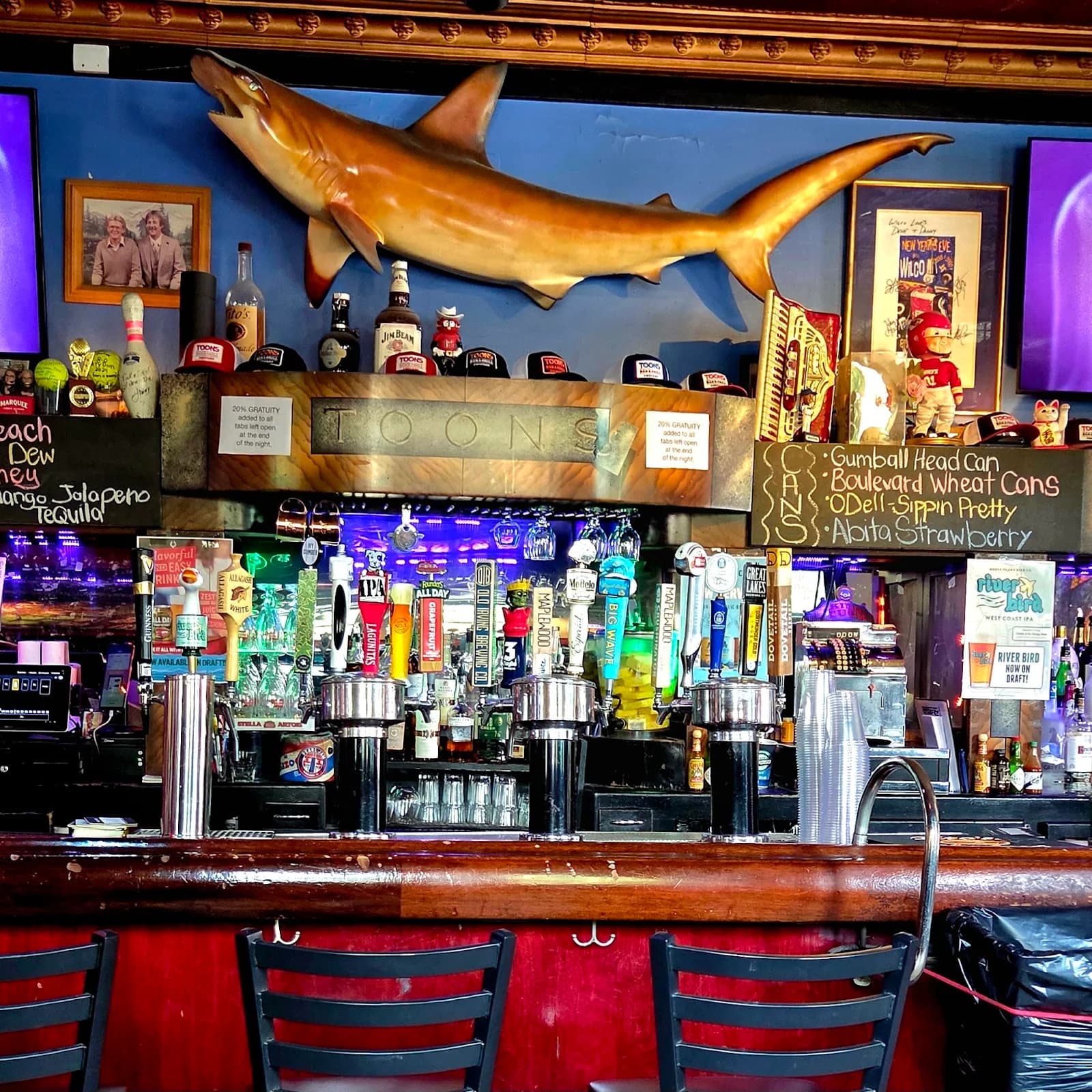 Toons Bar & Grill photo 3
