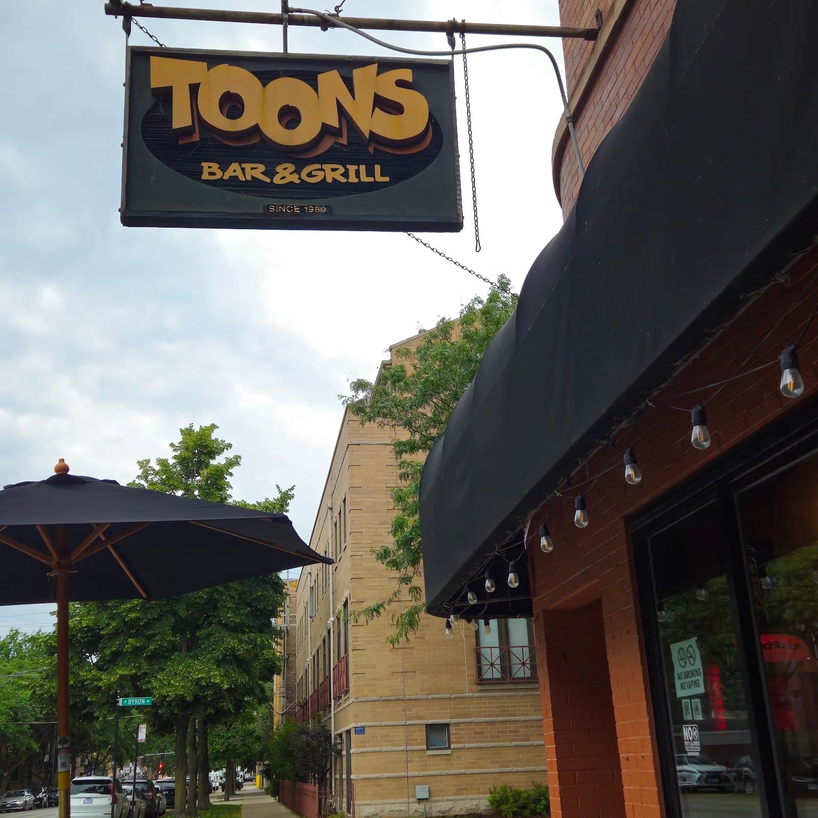 Toons Bar & Grill photo 5