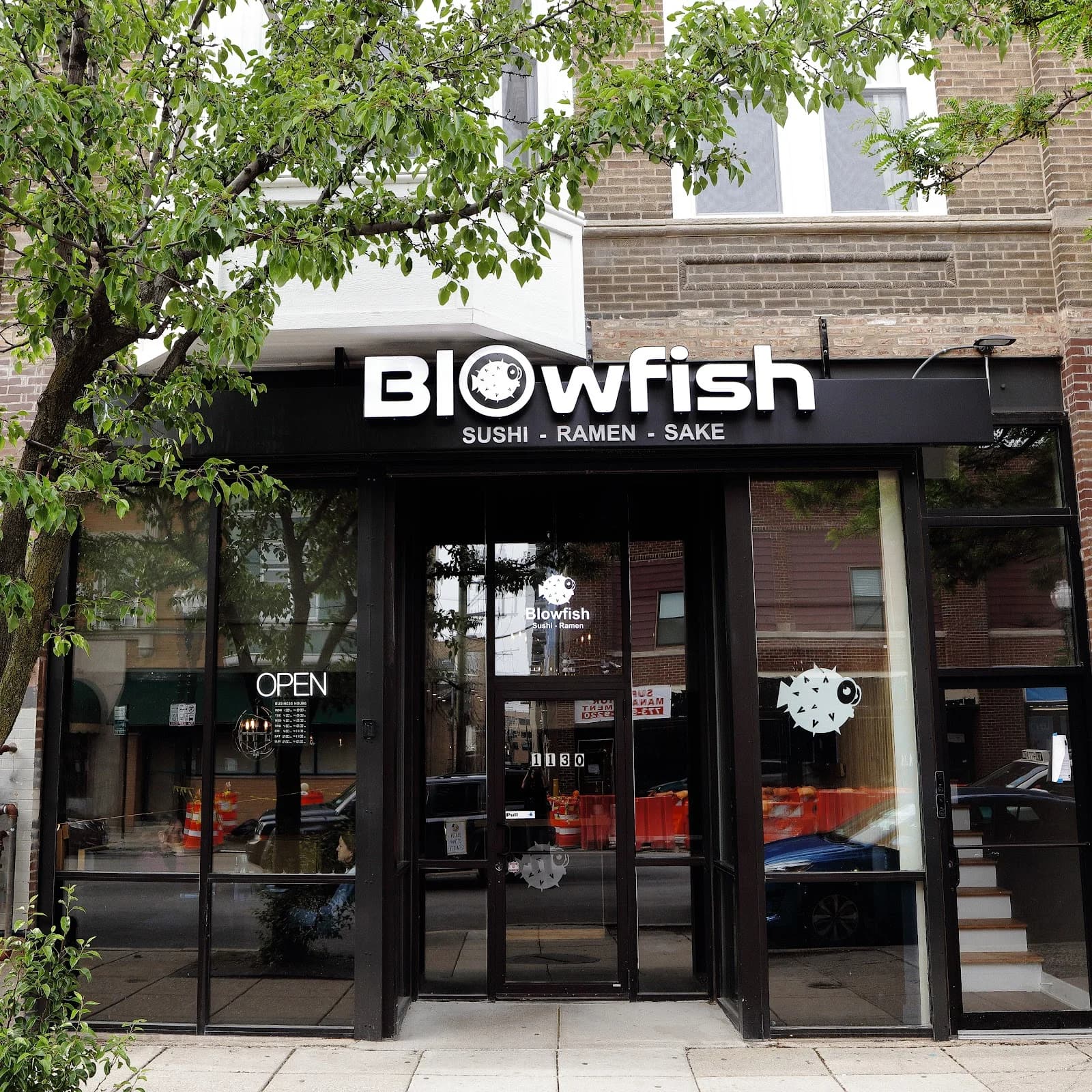 Blowfish Sushi & Ramen Chicago photo 2