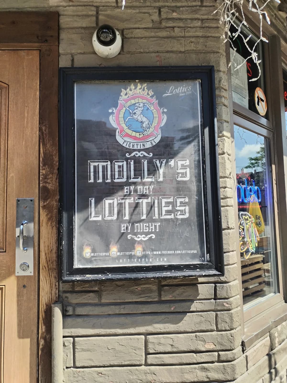 Lottie's Pub photo 6