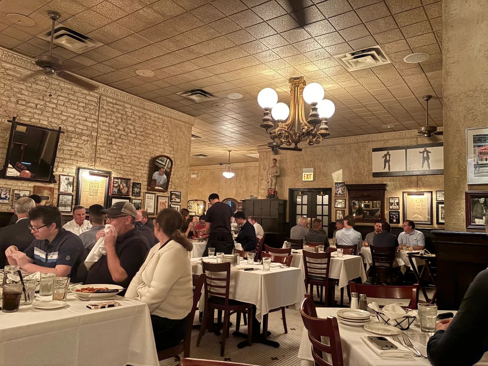 Harry Caray's Italian Steakhouse photo 4