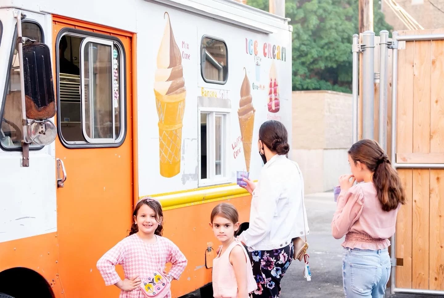 Big Bros Ice Cream Shop | Ice Cream Truck Chicago photo 5