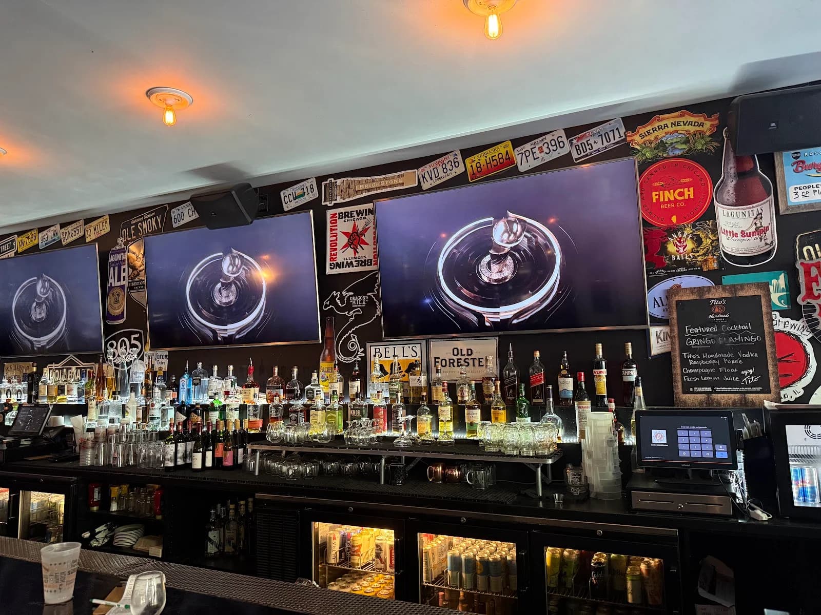 Broken Barrel Bar photo 4