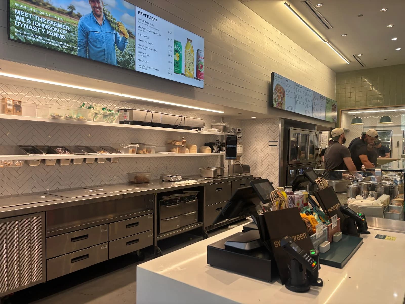 sweetgreen - Healthy Salads, Bowls and Plates photo 1
