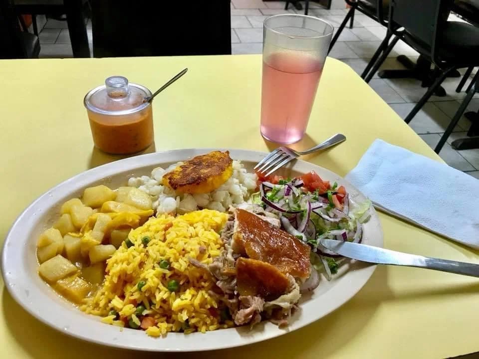 J&J - Mini Store And Resturant photo 3