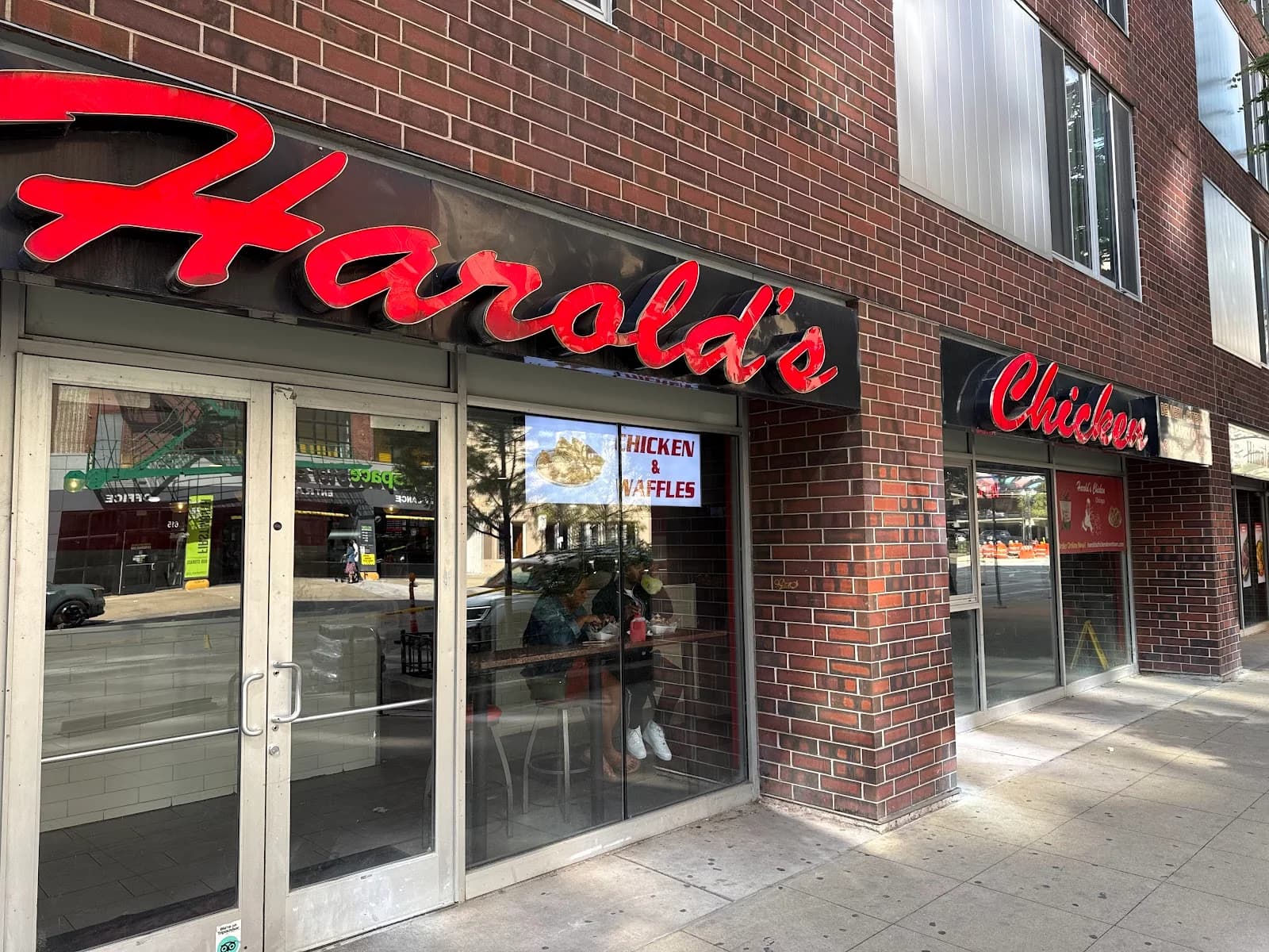 Harold’s Chicken Food Truck photo 3