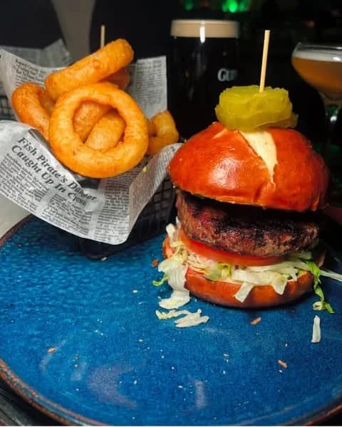 Emerald Loop Bar & Grill photo 9