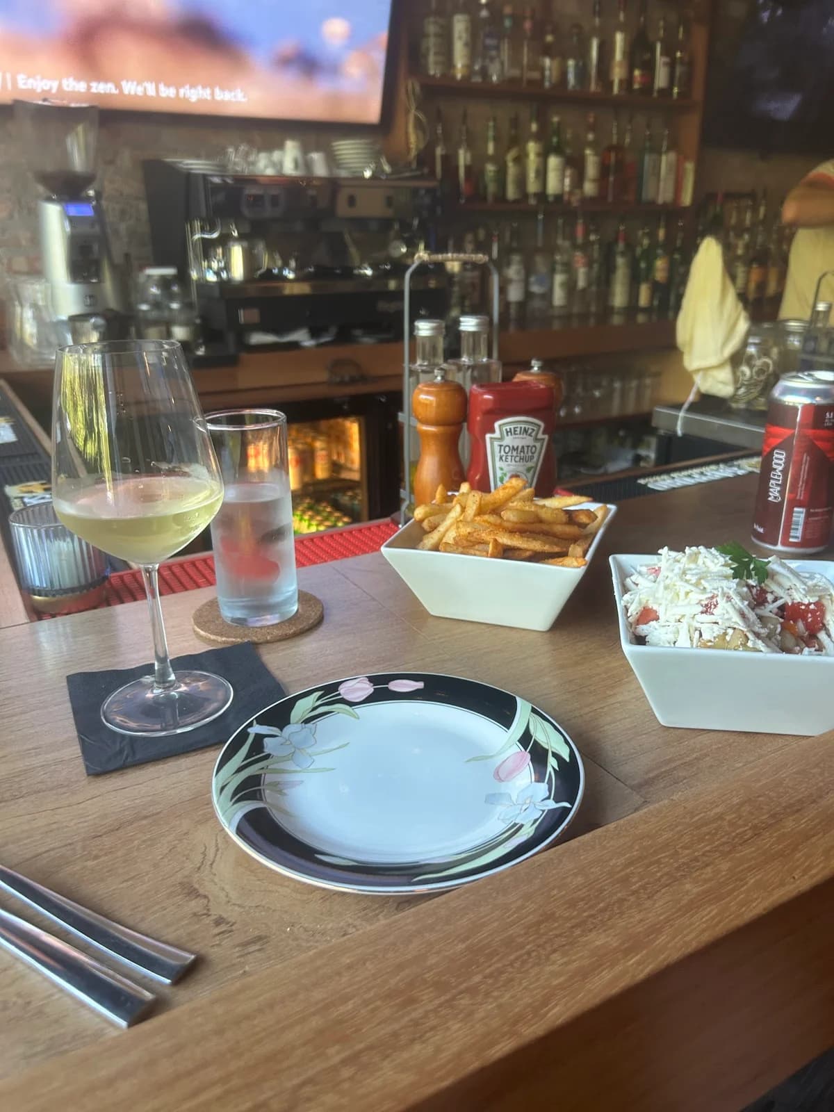 Rosewood Tavern photo 4