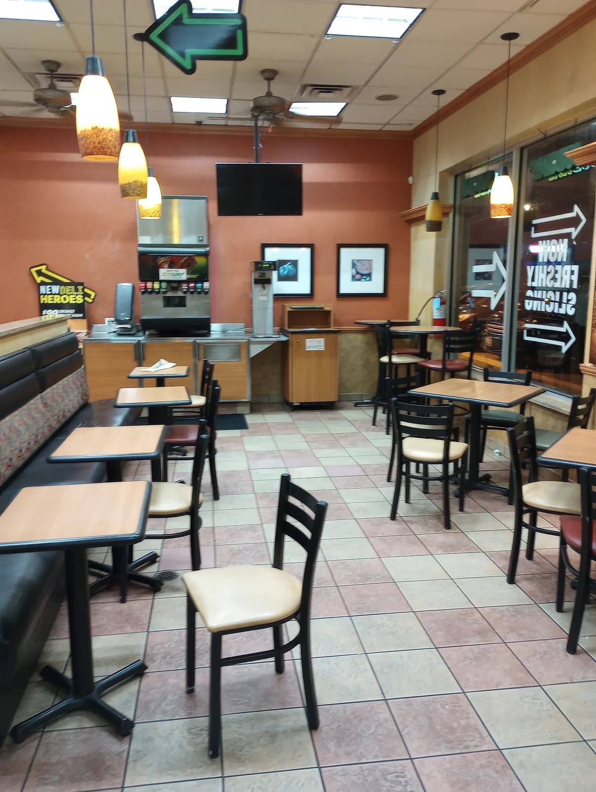 Tapia's Pizza on Howard photo 2