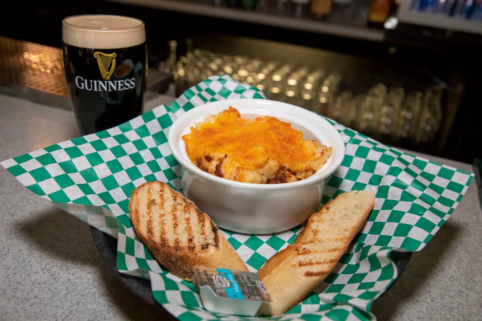 Lizzie McNeill's Irish Pub photo 8