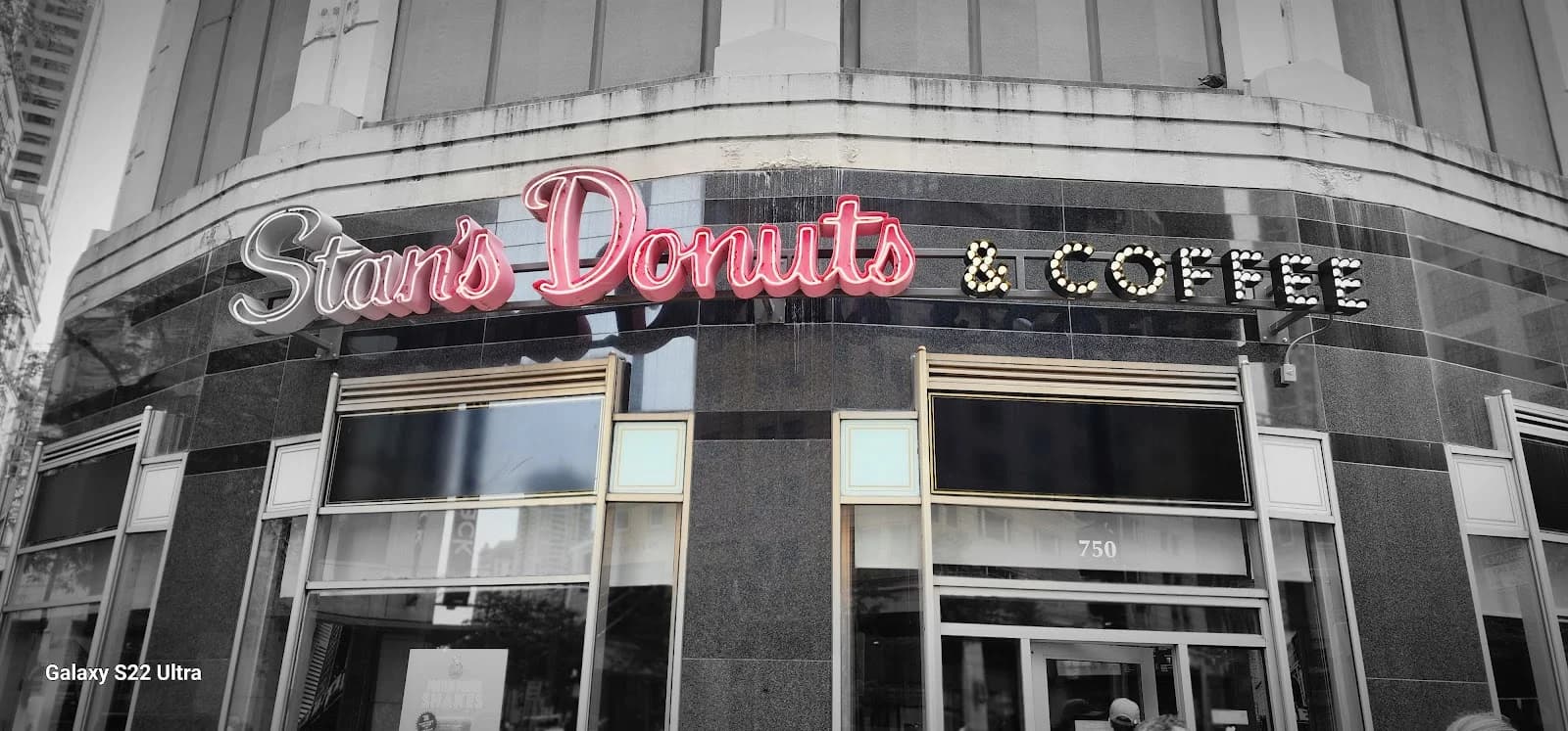 Stan’s Donuts & Coffee photo 2