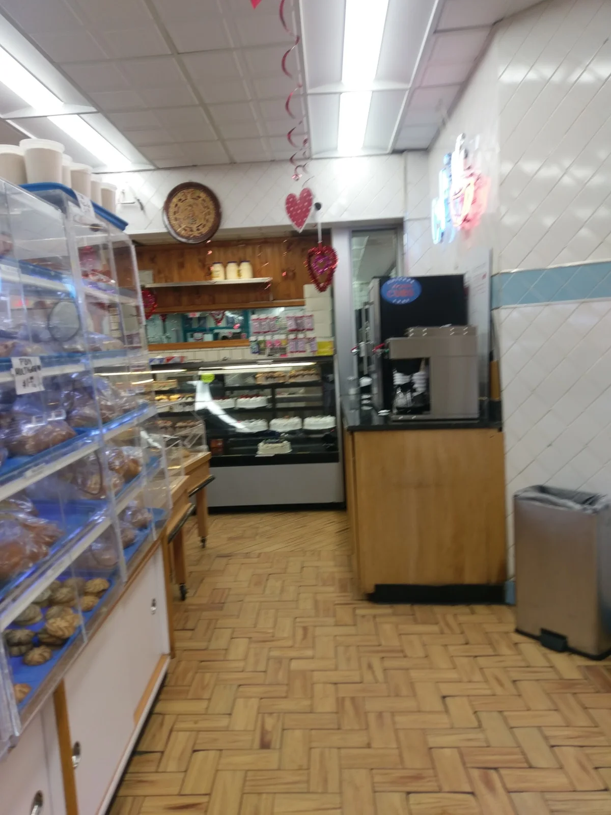 Le Paris Bakery photo 2