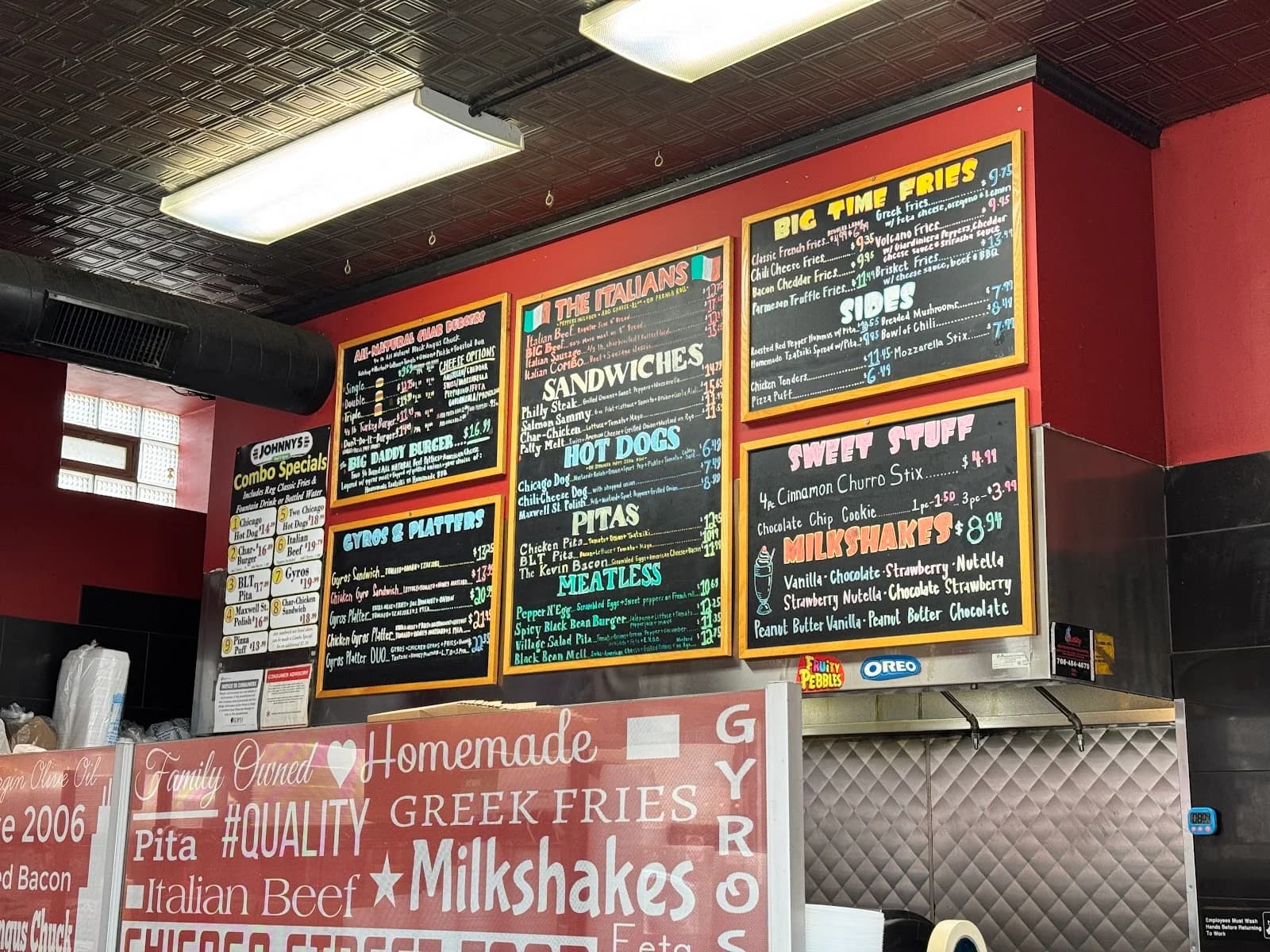 Johnny's Beef & Gyros - Lincoln Park photo 10