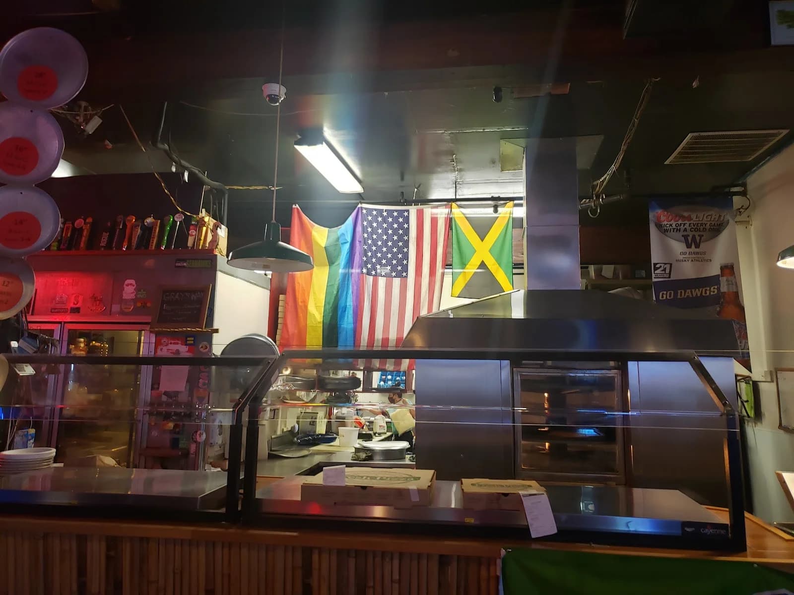 Flying Pie Pizzeria photo 2