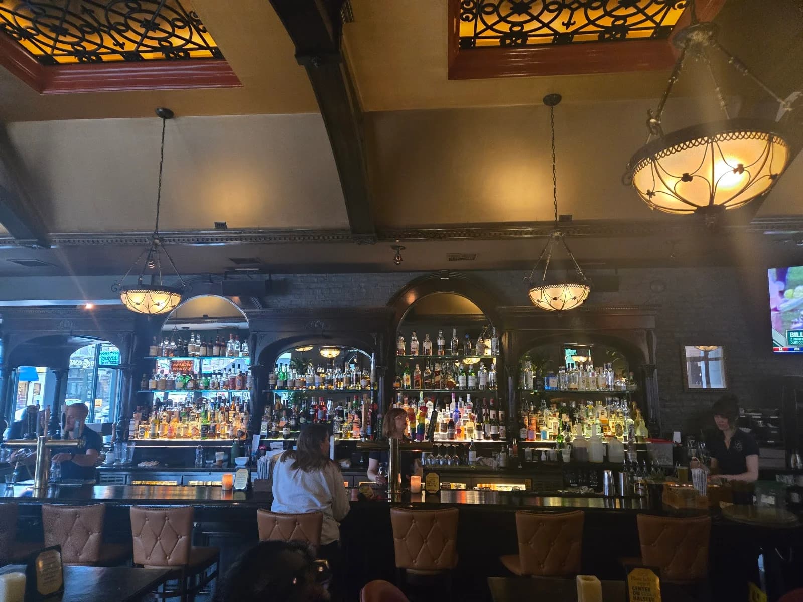 Lady Gregory's Irish Bar & Restaurant photo 2