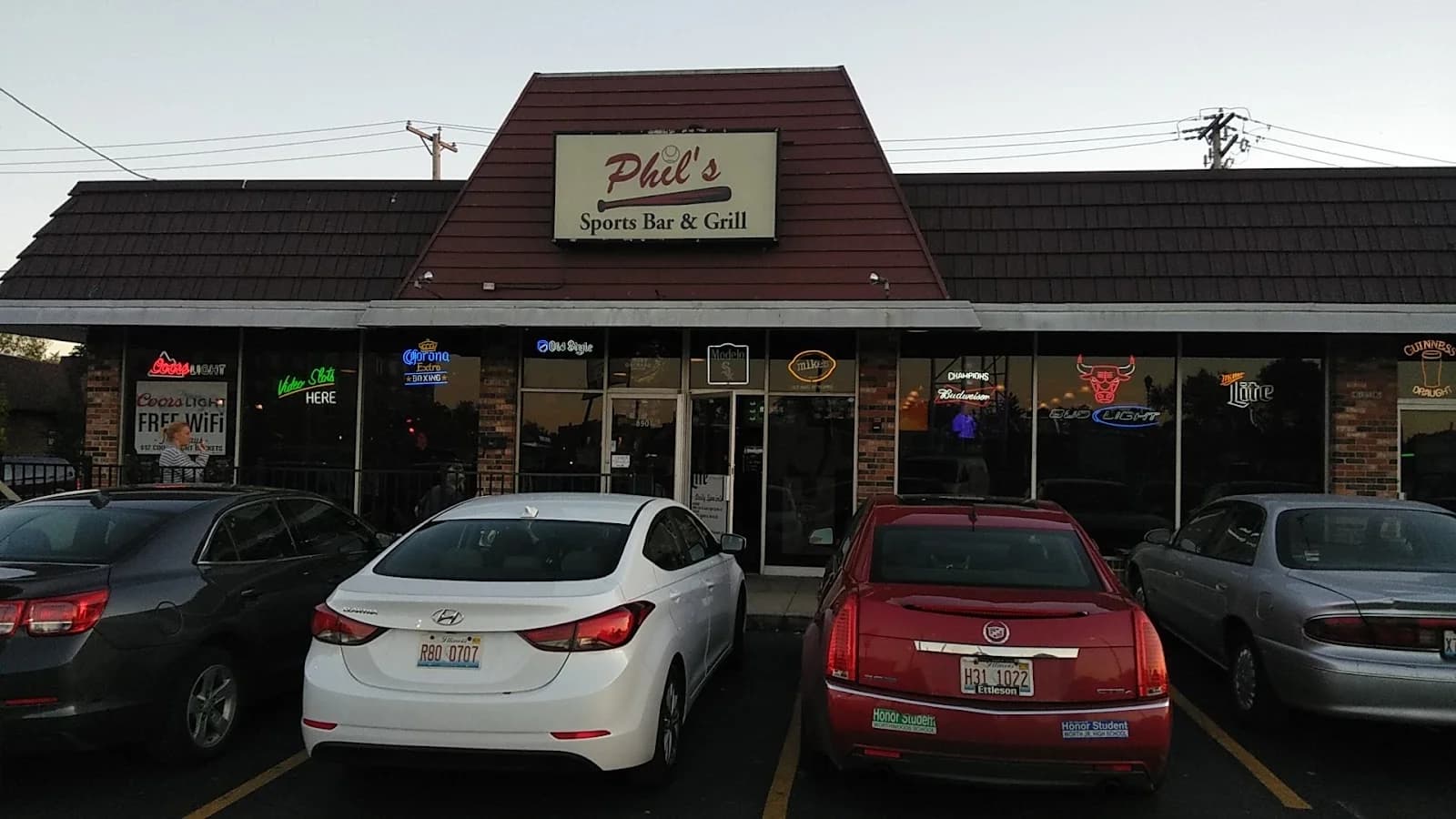 Phil's Sports Bar & Grill photo 5