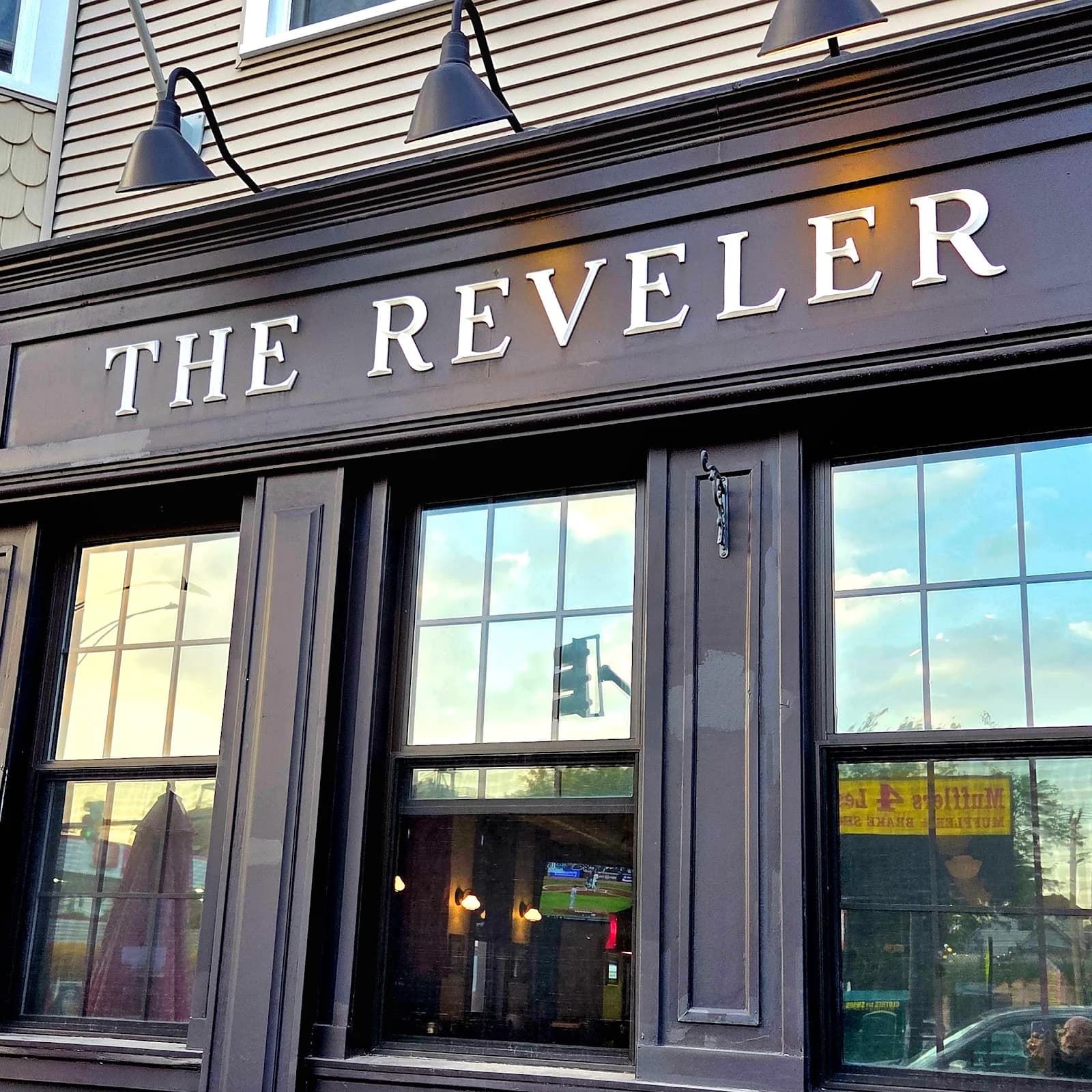 The Reveler photo 3