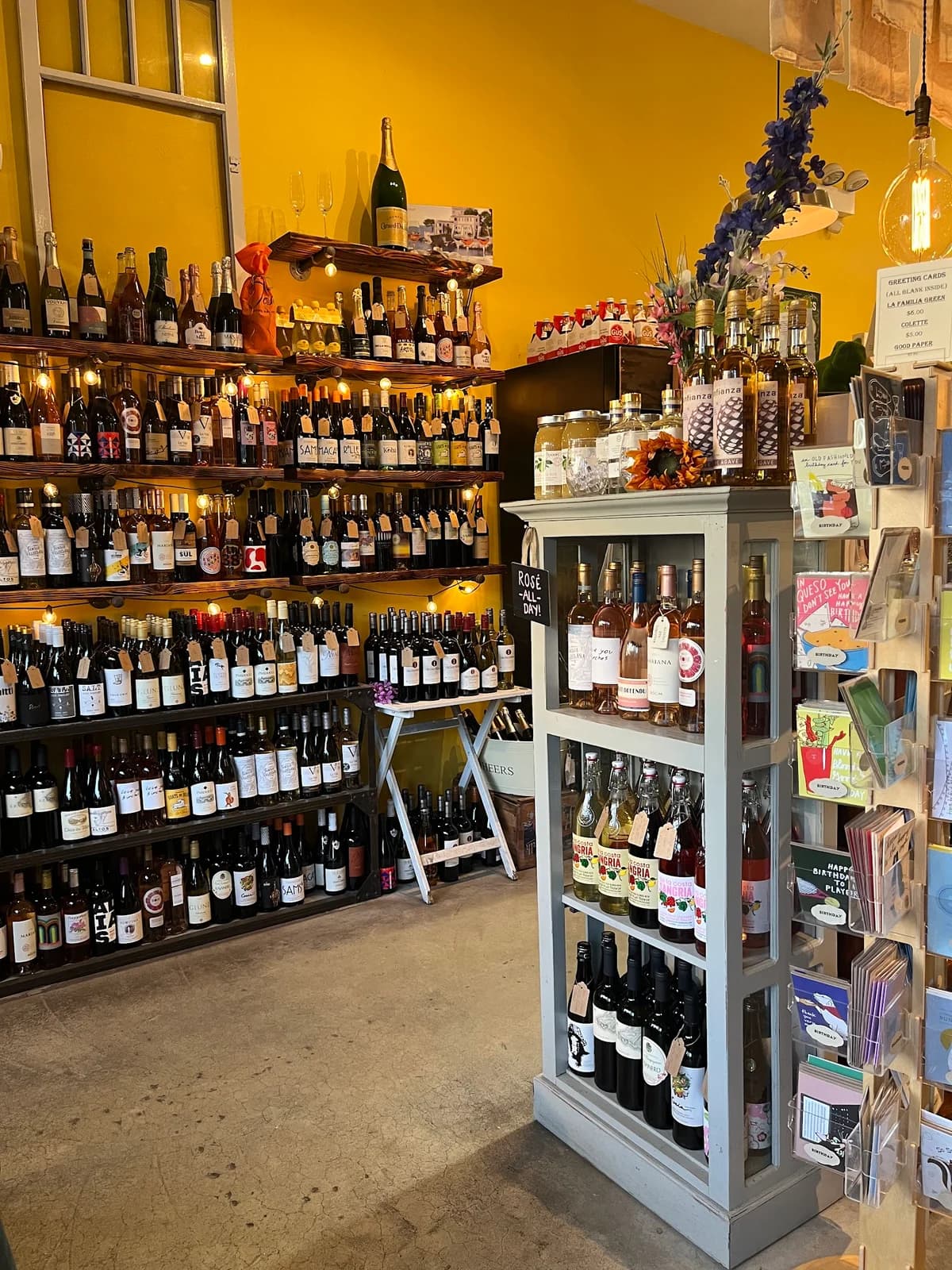 Rogers Park Provisions photo 1