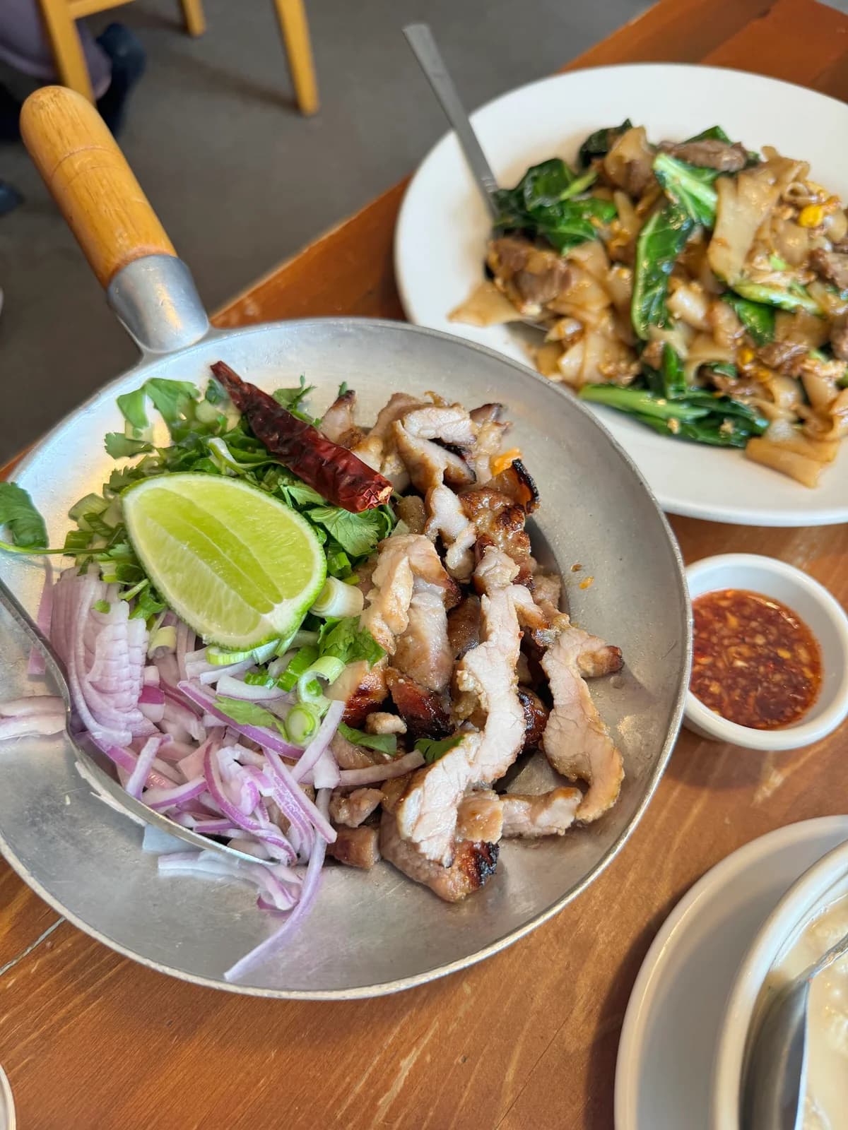 Aroy Thai Chicago photo 9