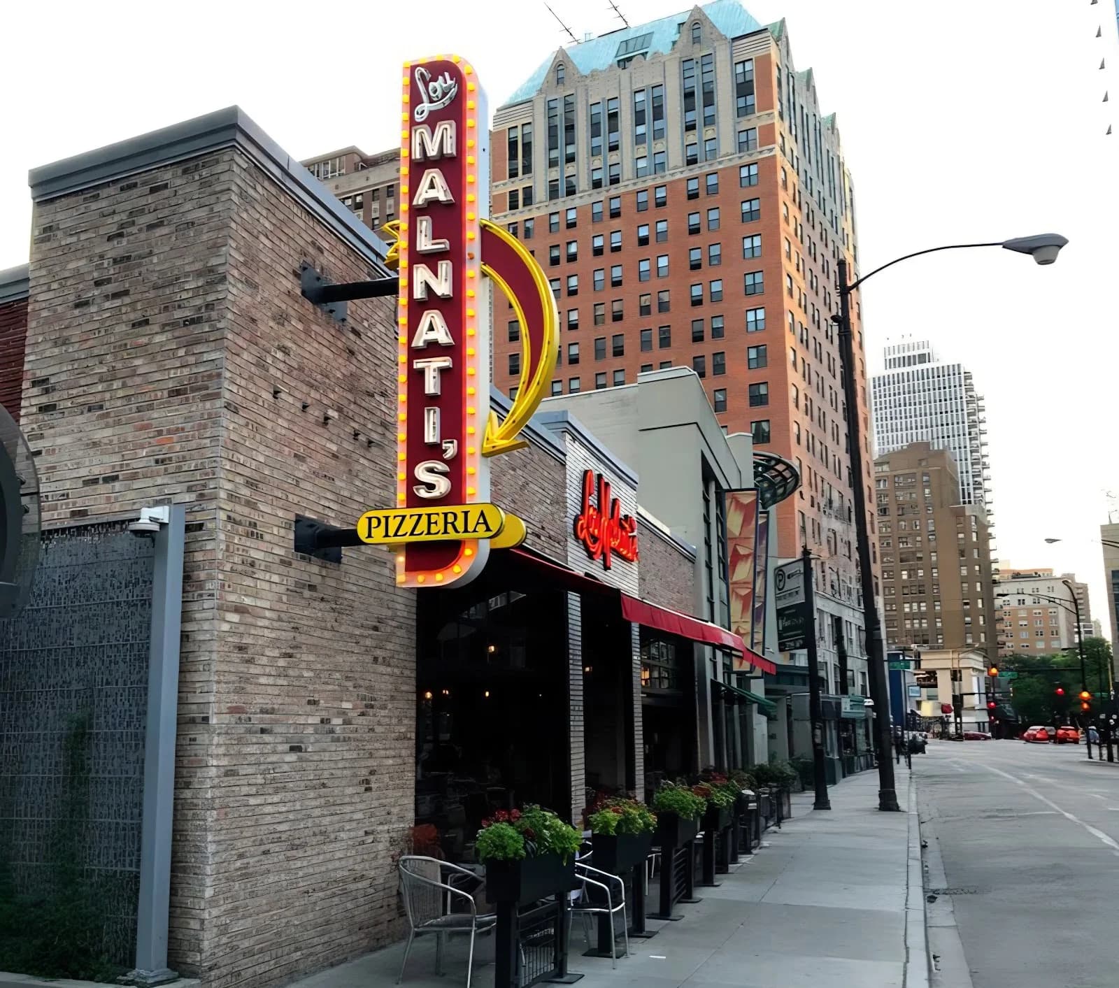 Lou Malnati's Pizzeria photo 3