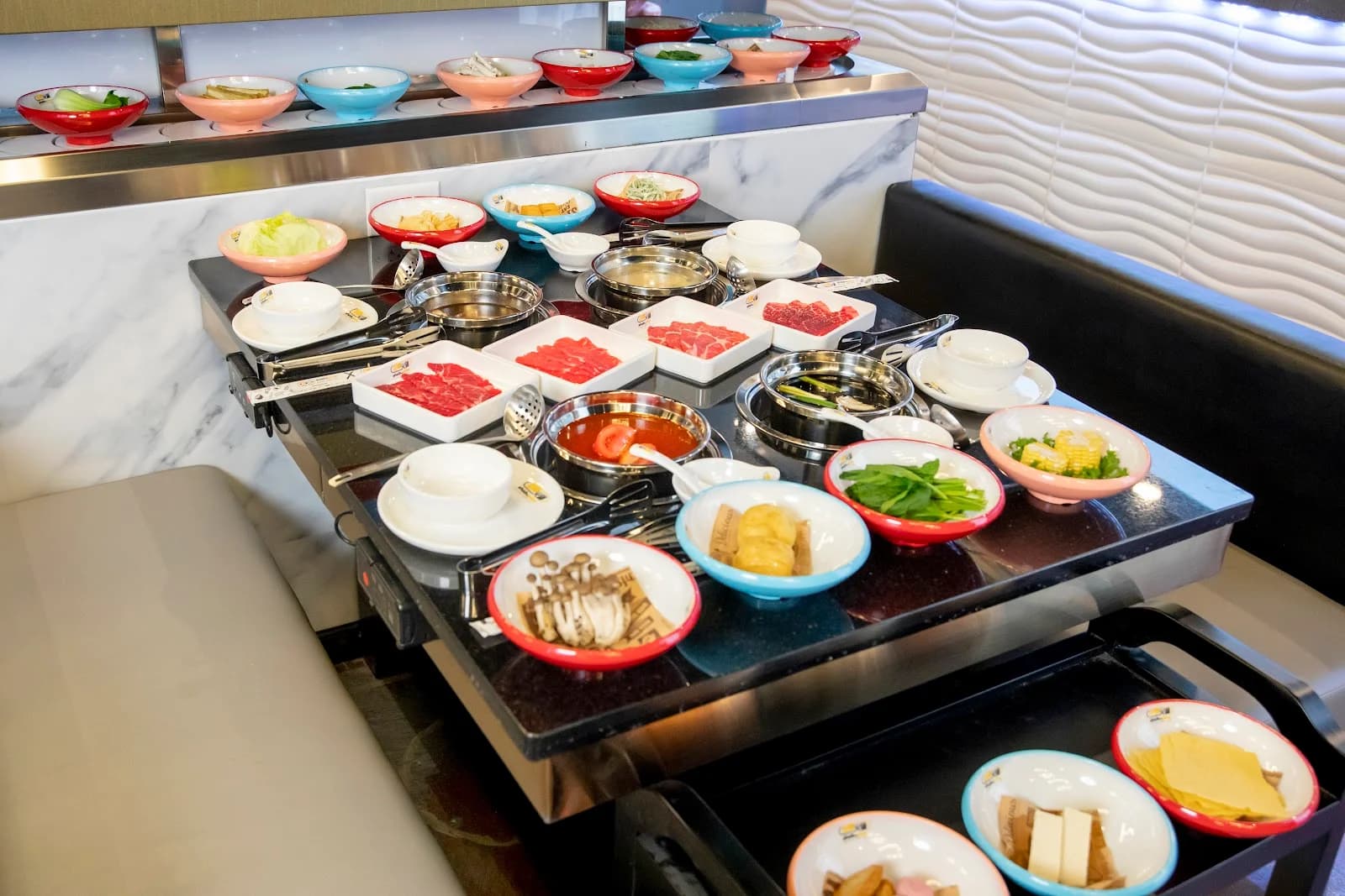 Shabu Plus Rotary Hot Pot Wicker Park photo 4
