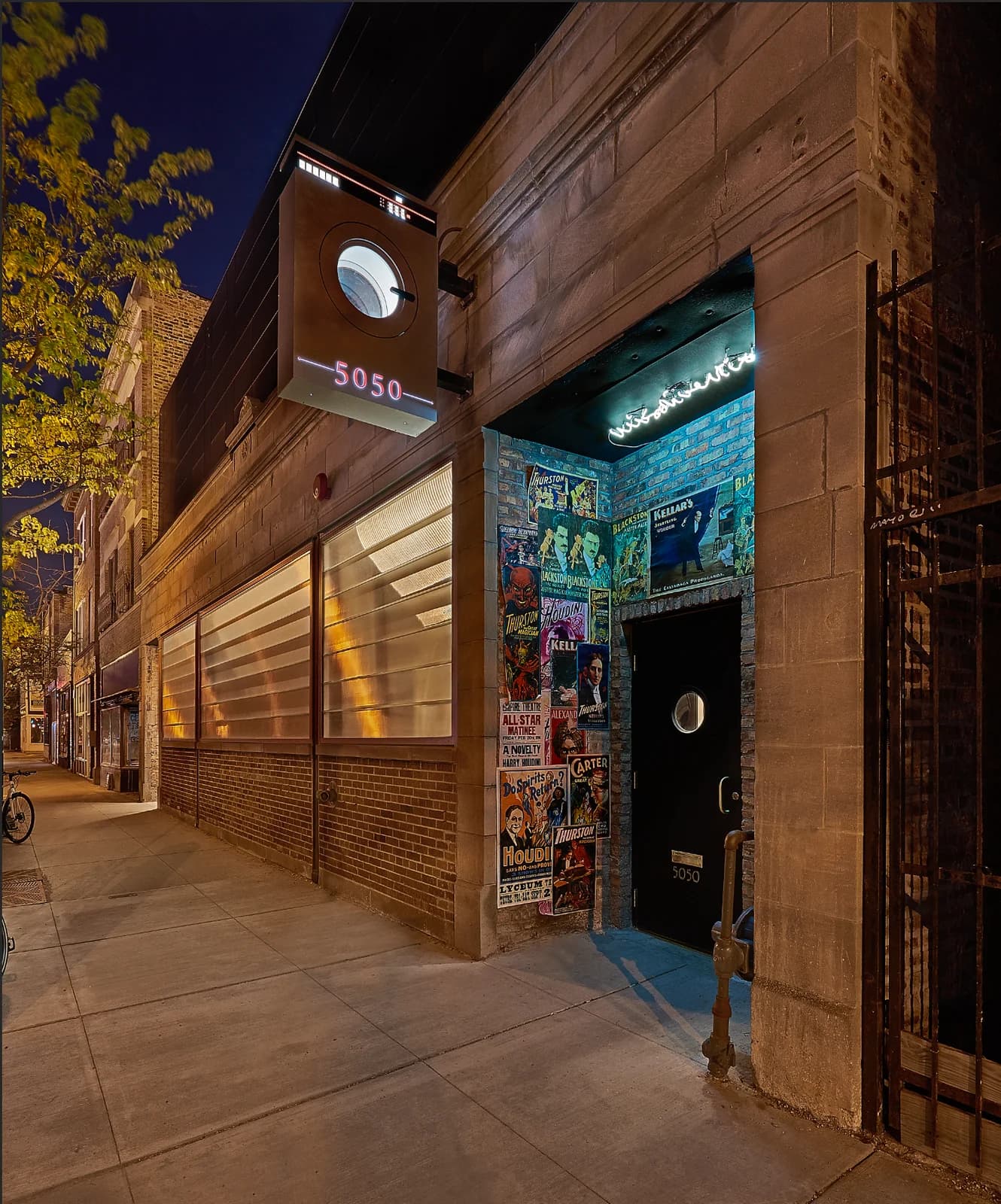 Chicago Magic Lounge photo 2