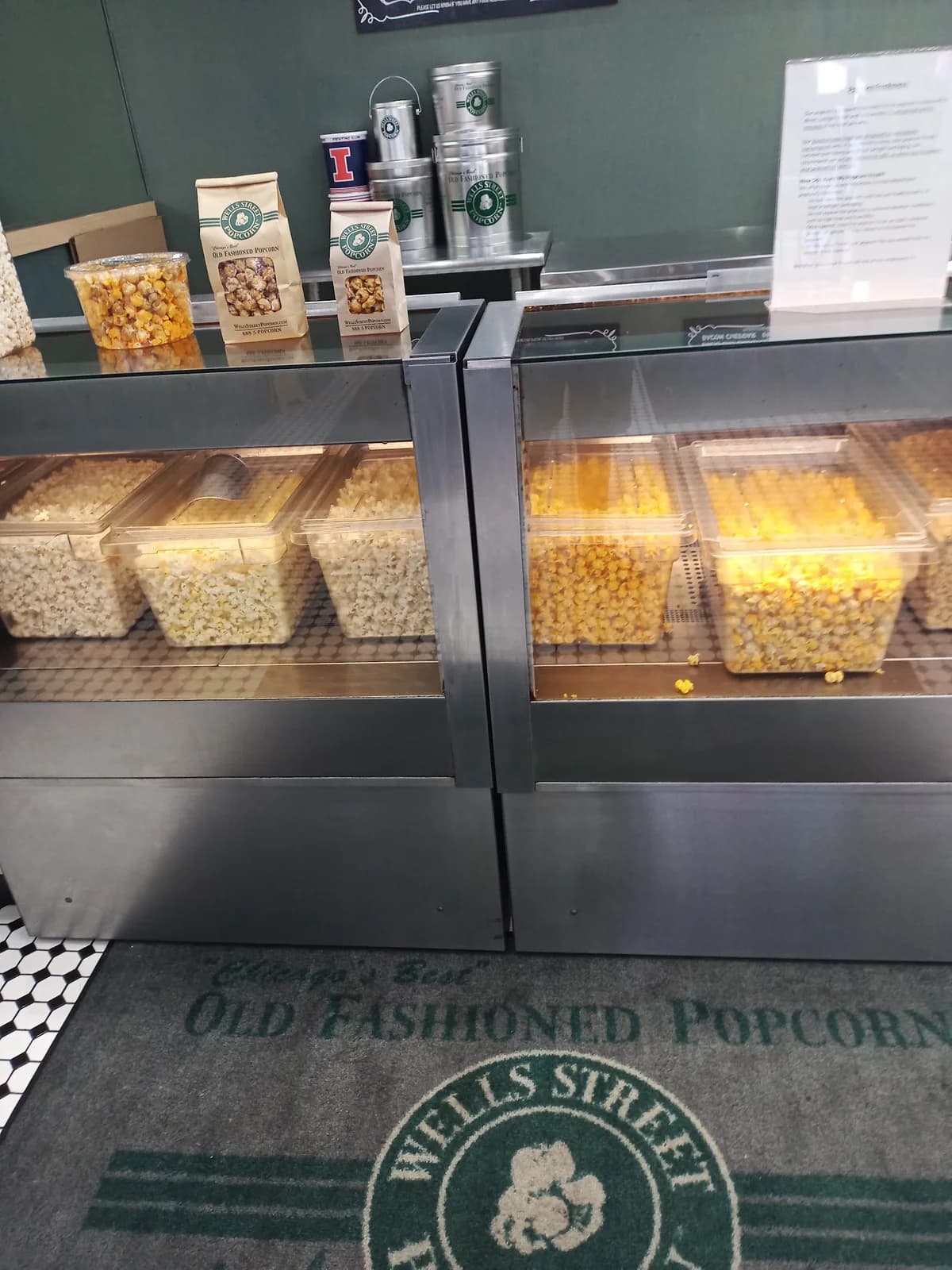 Wells Street Popcorn & Ice Cream photo 1