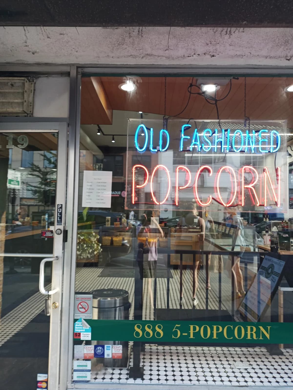 Wells Street Popcorn & Ice Cream photo 5