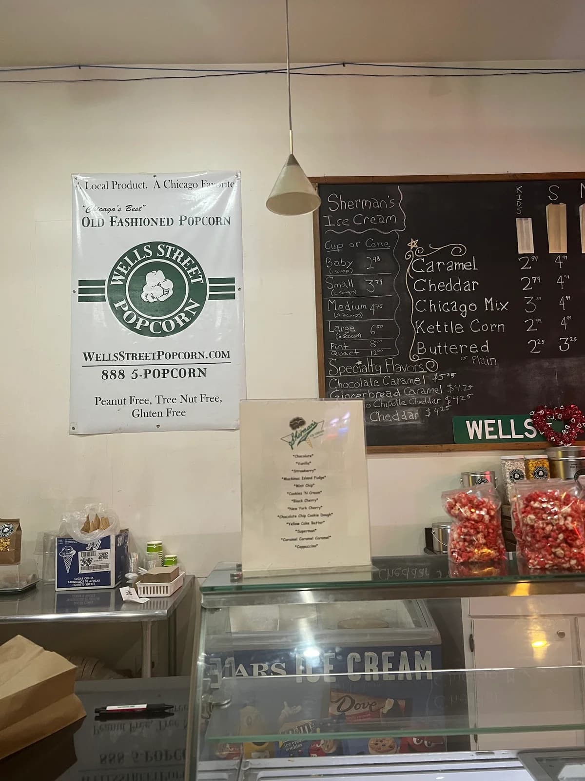 Wells Street Popcorn & Ice Cream photo 2