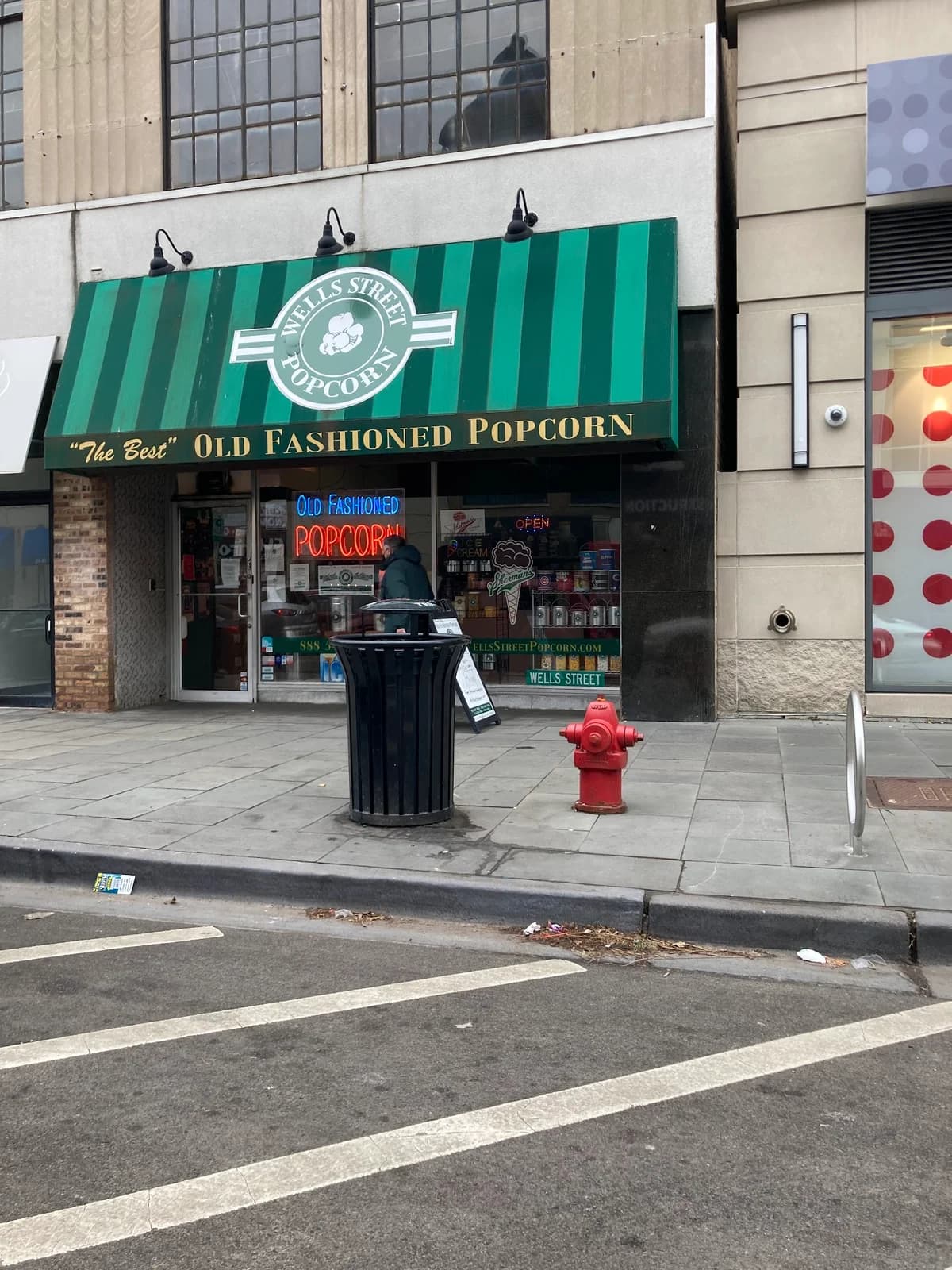 Wells Street Popcorn & Ice Cream photo 4