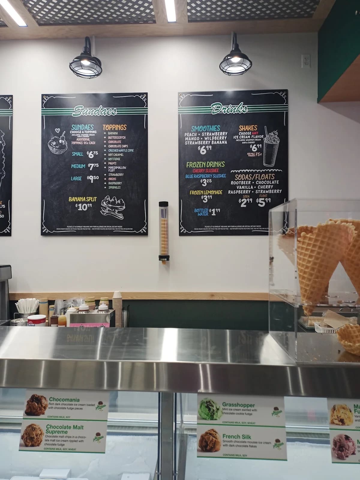 Wells Street Popcorn & Ice Cream photo 10
