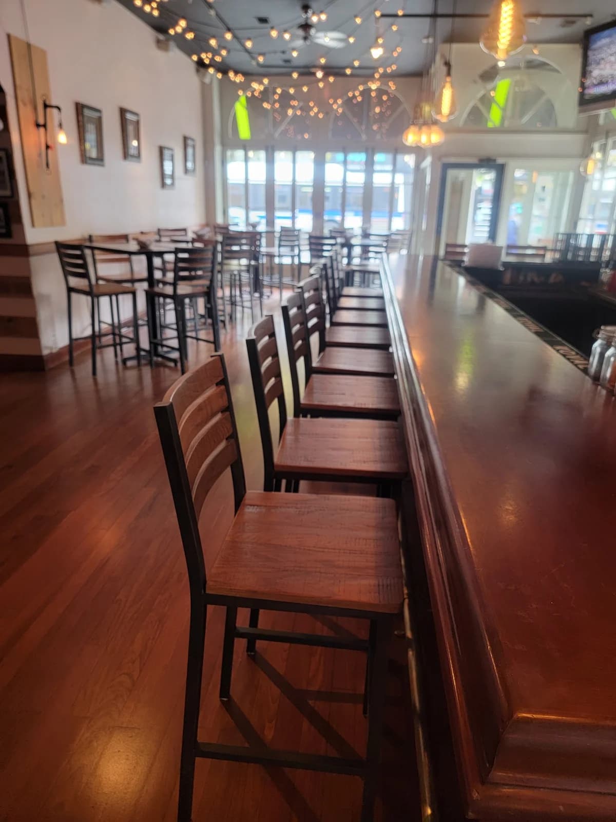 Basil Leaf Cafe photo 5
