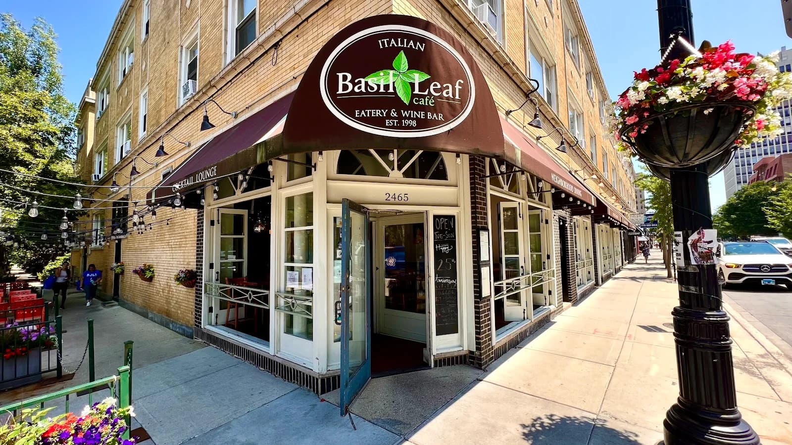 Basil Leaf Cafe photo 1