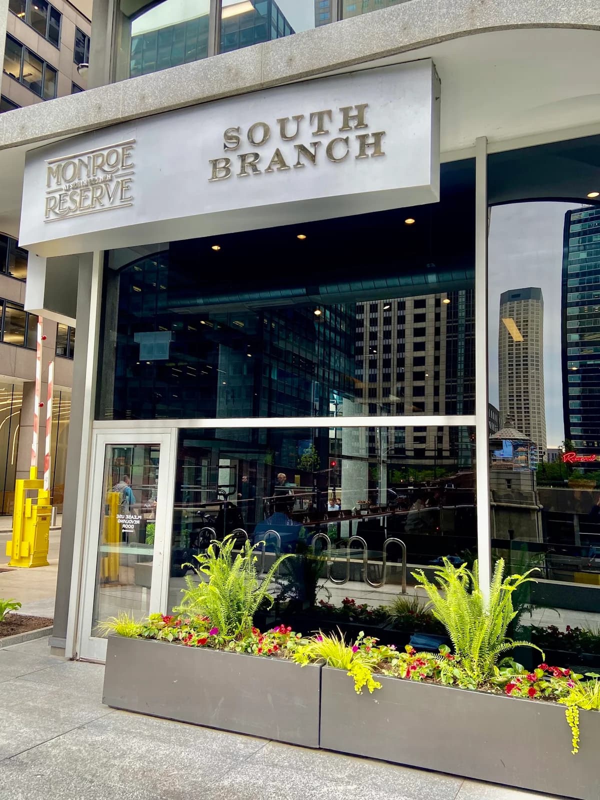 South Branch Tavern & Grille (The Loop - Chicago) photo 6