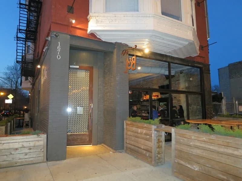 Bangers & Lace Wicker Park photo 7