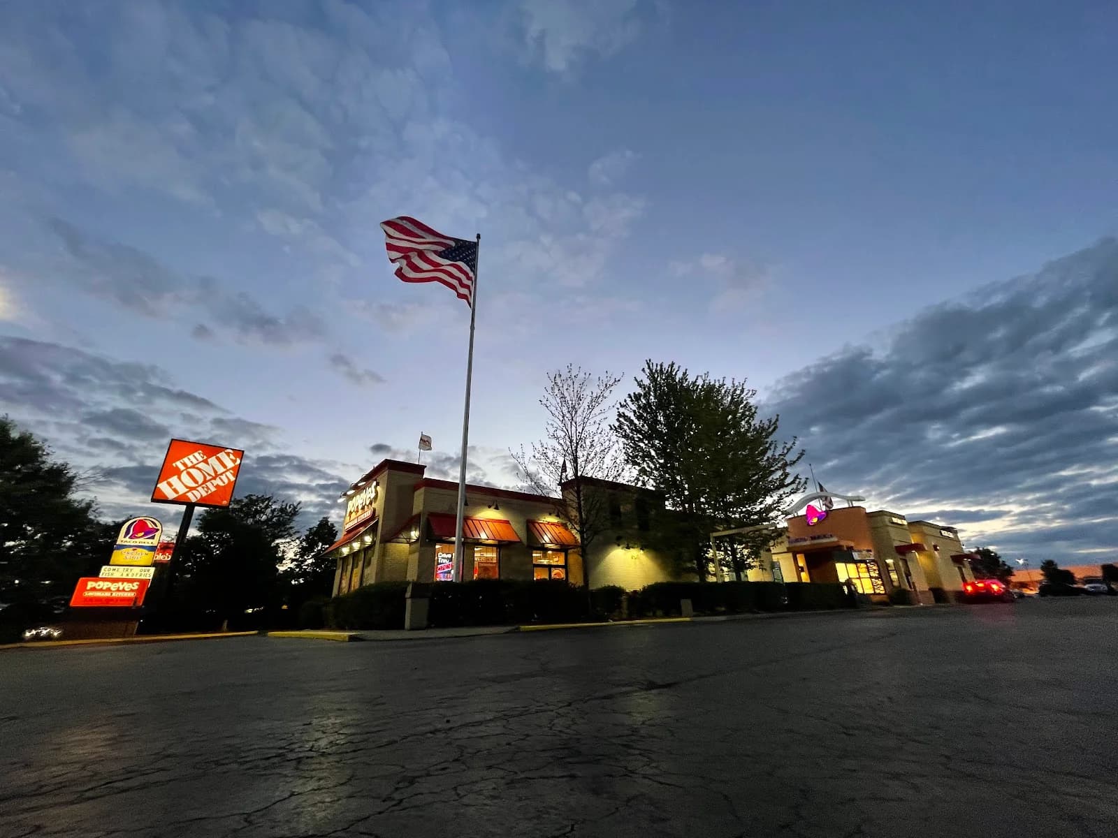 Popeyes Louisiana Kitchen photo 2