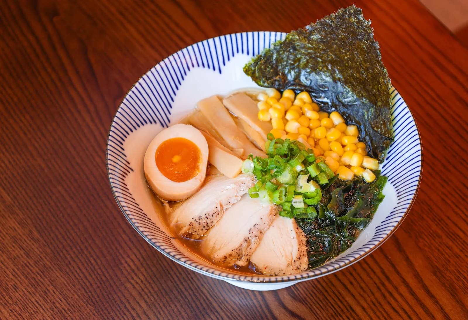 Strings Ramen Shop Lakeview photo 4