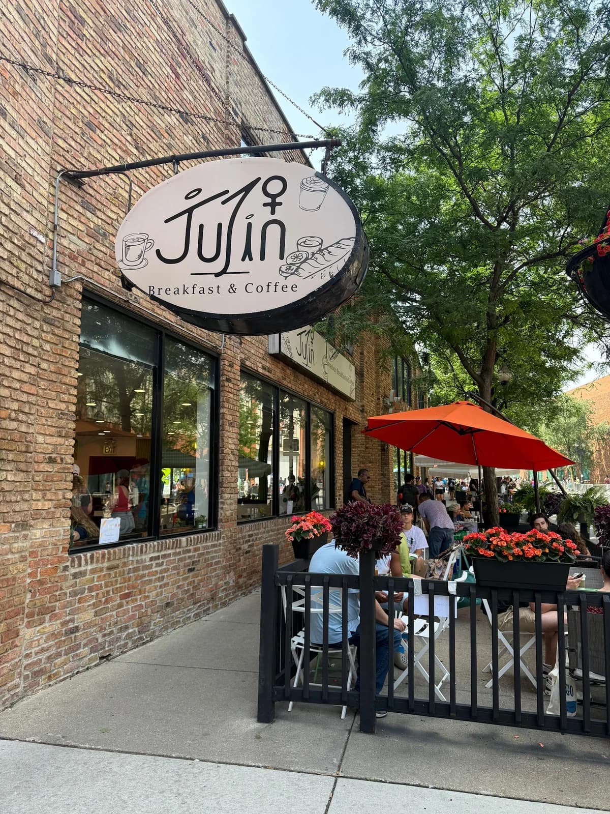 Jujin Broadway Breakfast & Coffee photo 5