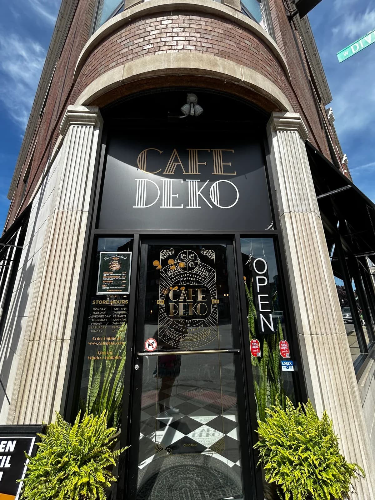 Cafe Deko photo 4