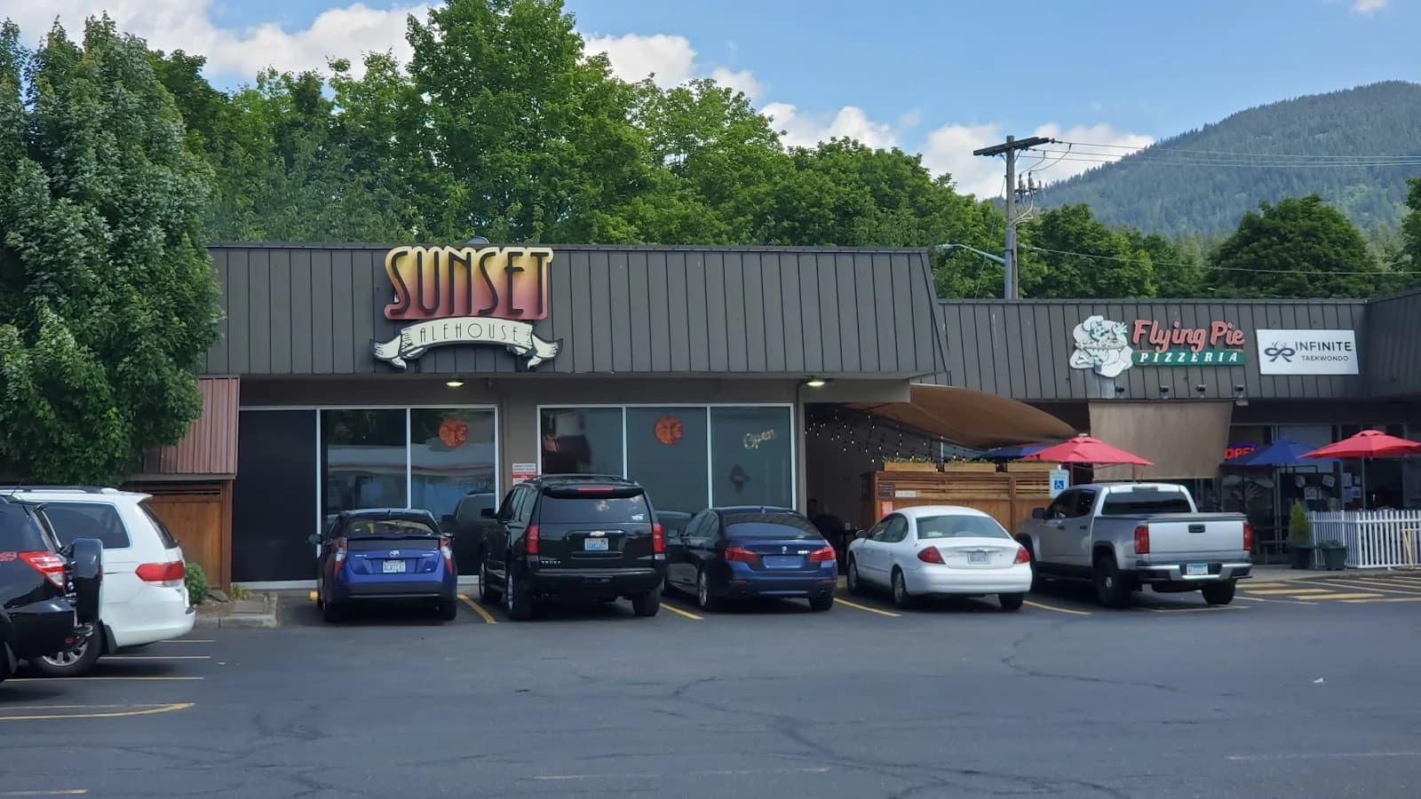 Sunset Alehouse photo 2