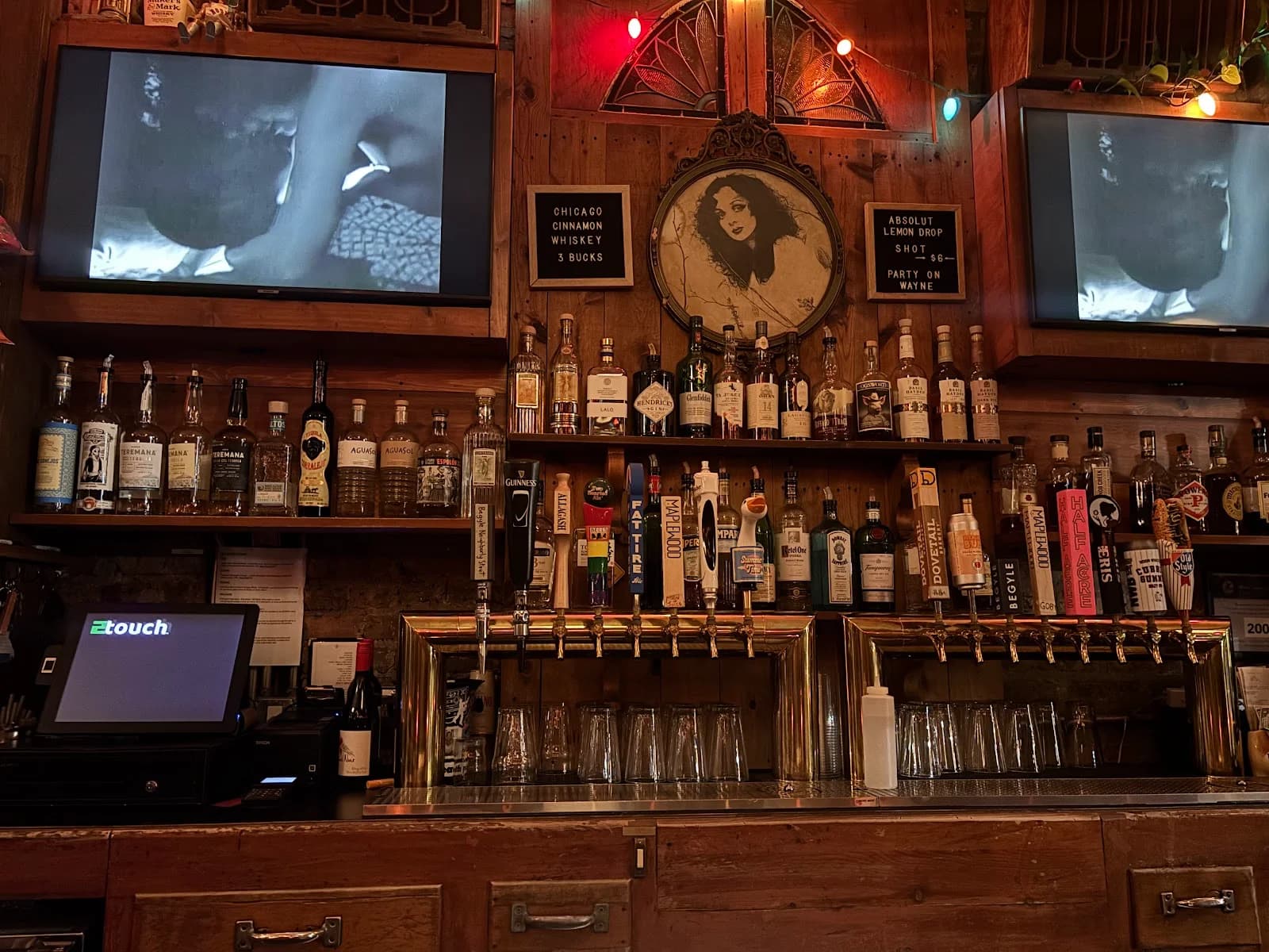 The Gman Tavern photo 2