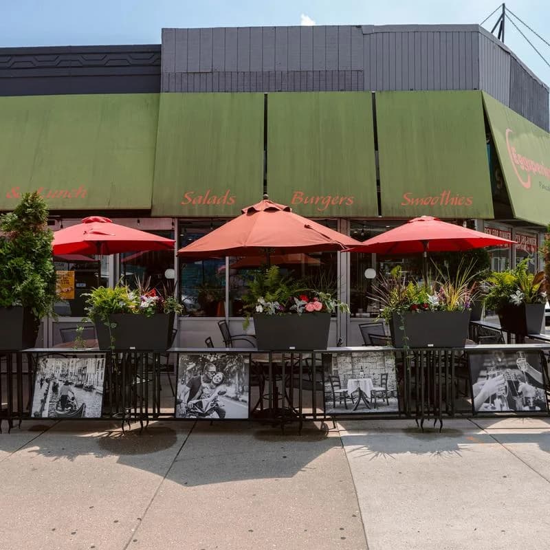 Eggsperience Cafe - Lakeview photo 5