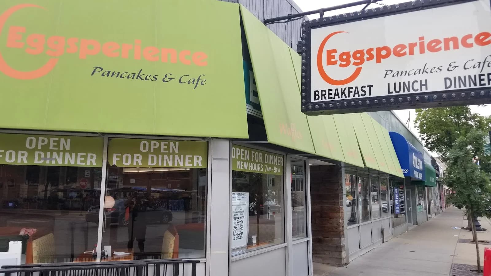 Eggsperience Cafe - Lakeview photo 6