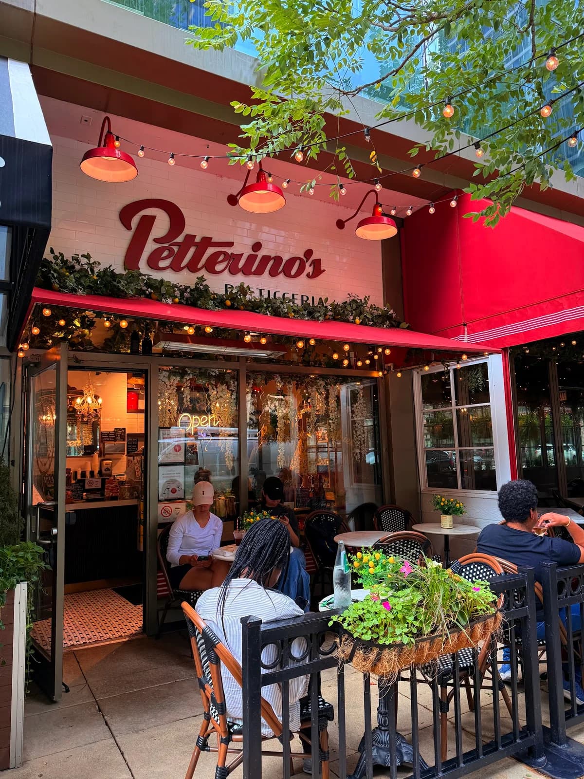 Petterino's Pasticceria photo 4